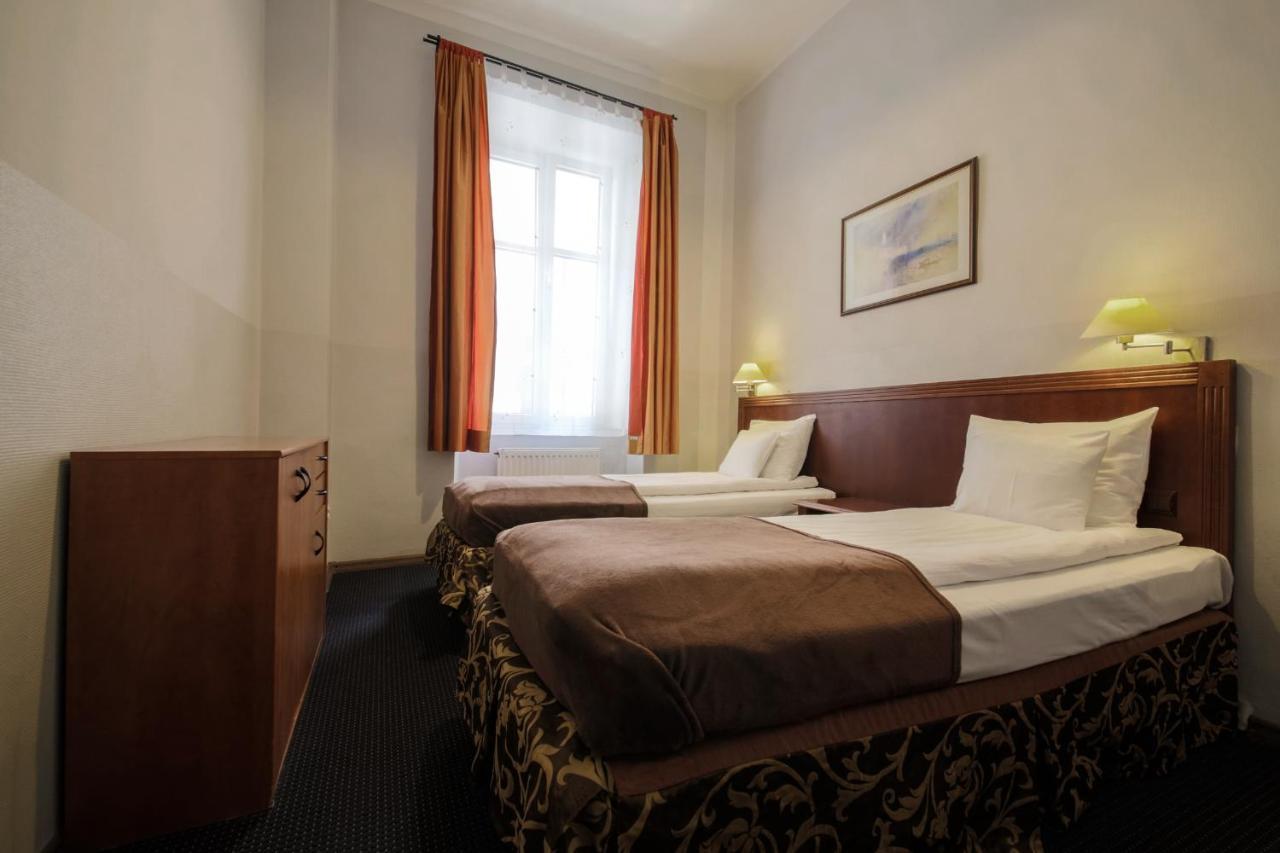 Red Carpet Hostel كراكوفيا المظهر الخارجي الصورة