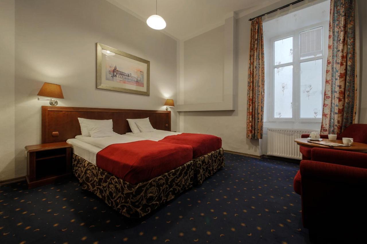 Red Carpet Hostel كراكوفيا المظهر الخارجي الصورة